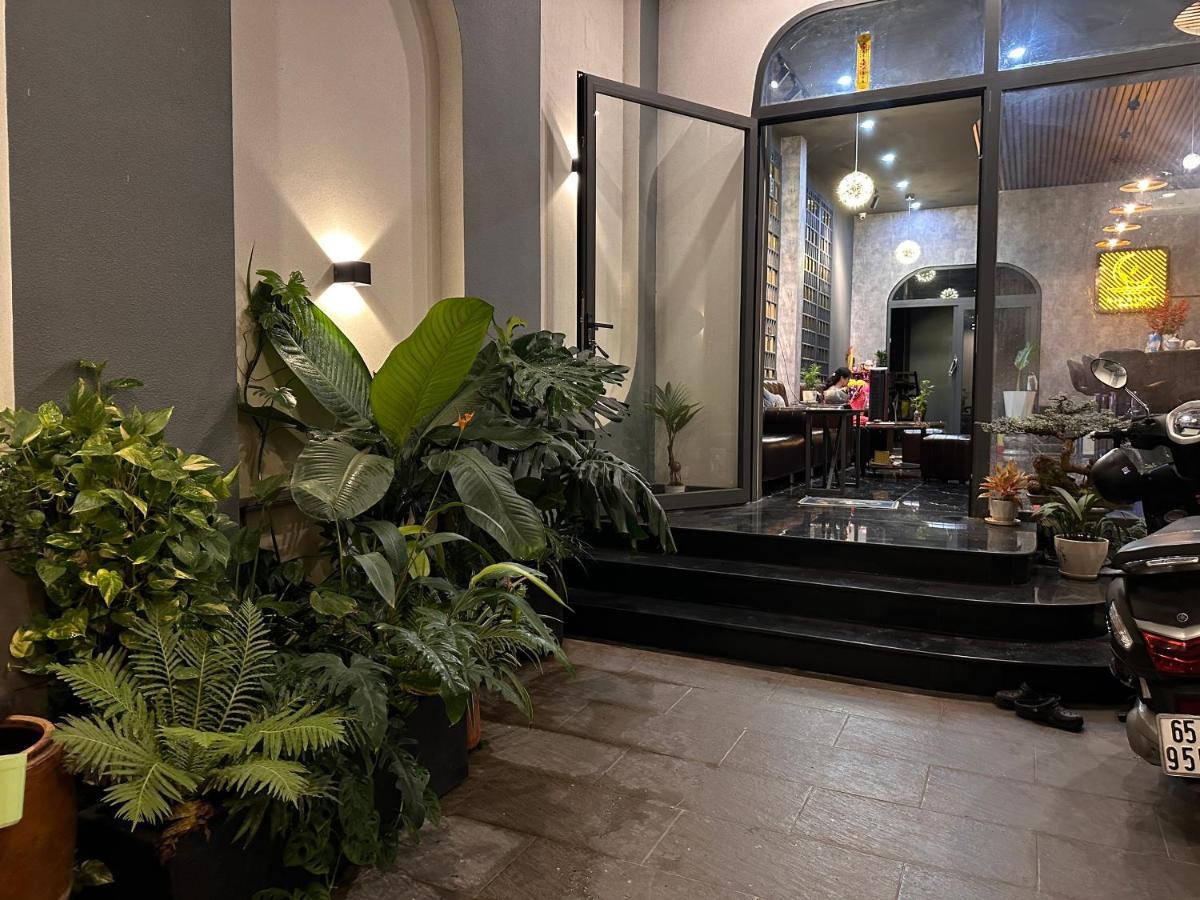Hotel Mid Night Cần Thơ Exterior foto